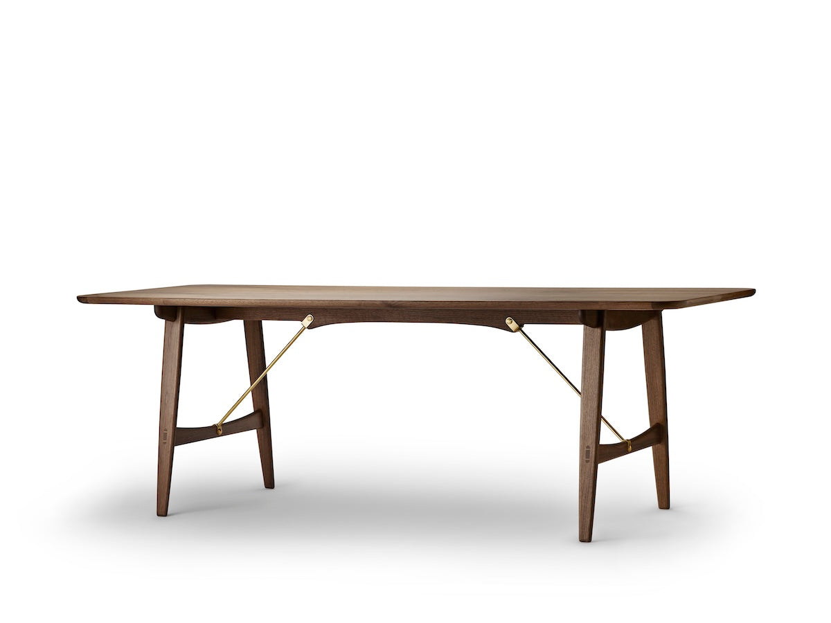 BM1160 Hunting Table