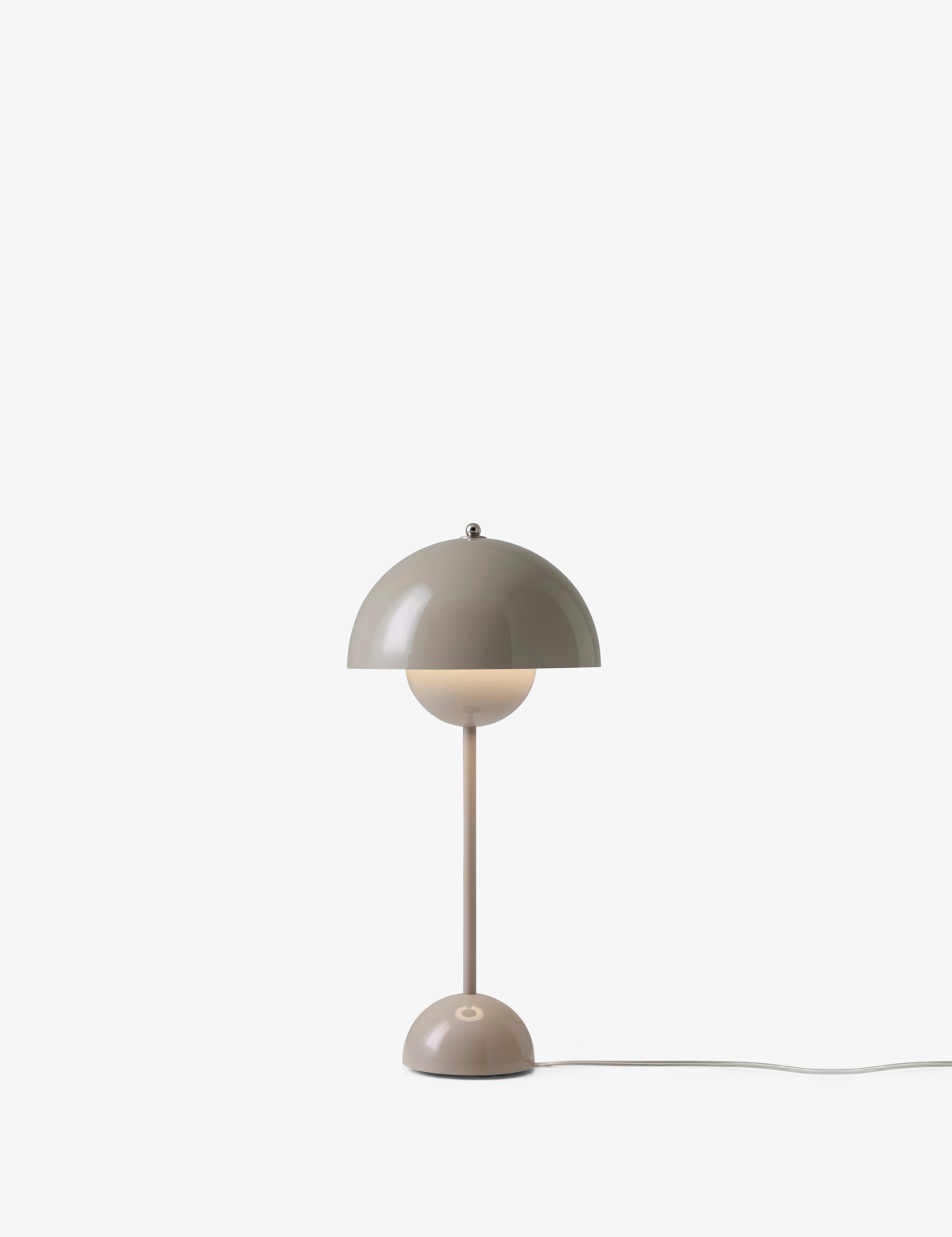 Flowerpot VP3 Table Lamp