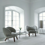 The Pelican Chair by Finn Juhl | Fabric