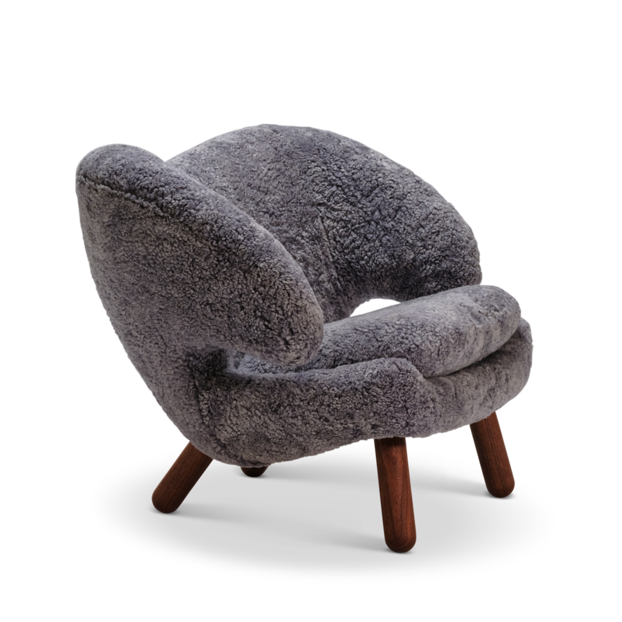 The Finn Juhl Pelican Chair Sheepskin