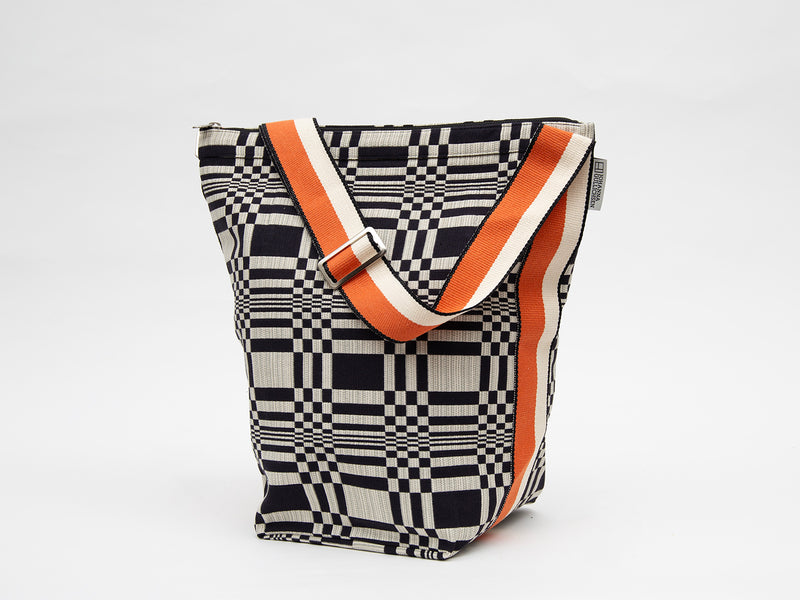 Johanna Gullichsen Tetra Shoulder Bag | Johanna Gullichsen