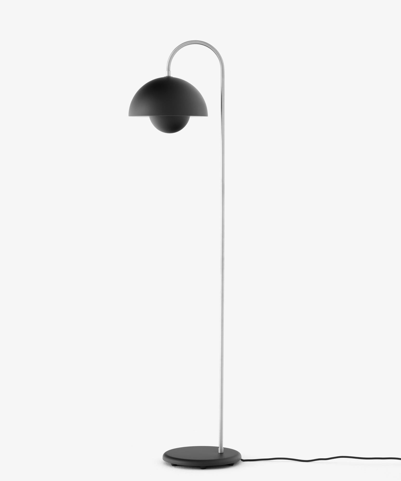 &Tradition Flowerpot Floor Lamp VP12