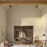 CH25 Lounge Chair