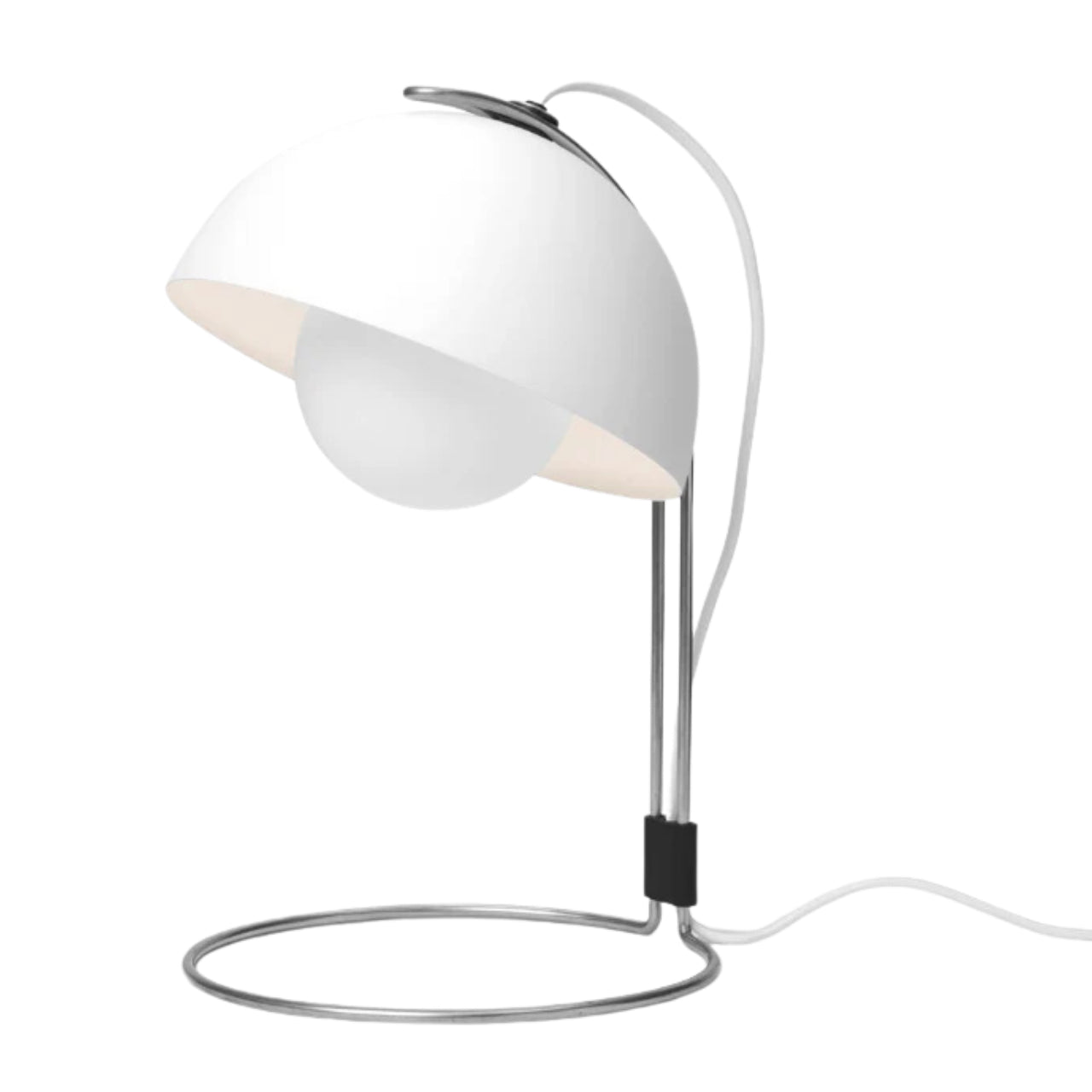 Flowerpot VP4 Table Lamp (1968) | White