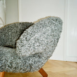 La silla Pelican de Finn Juhl, Gotland Sheepskin