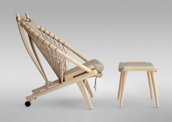 pp130 | The Circle Chair