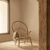 Peacock Chair pp550